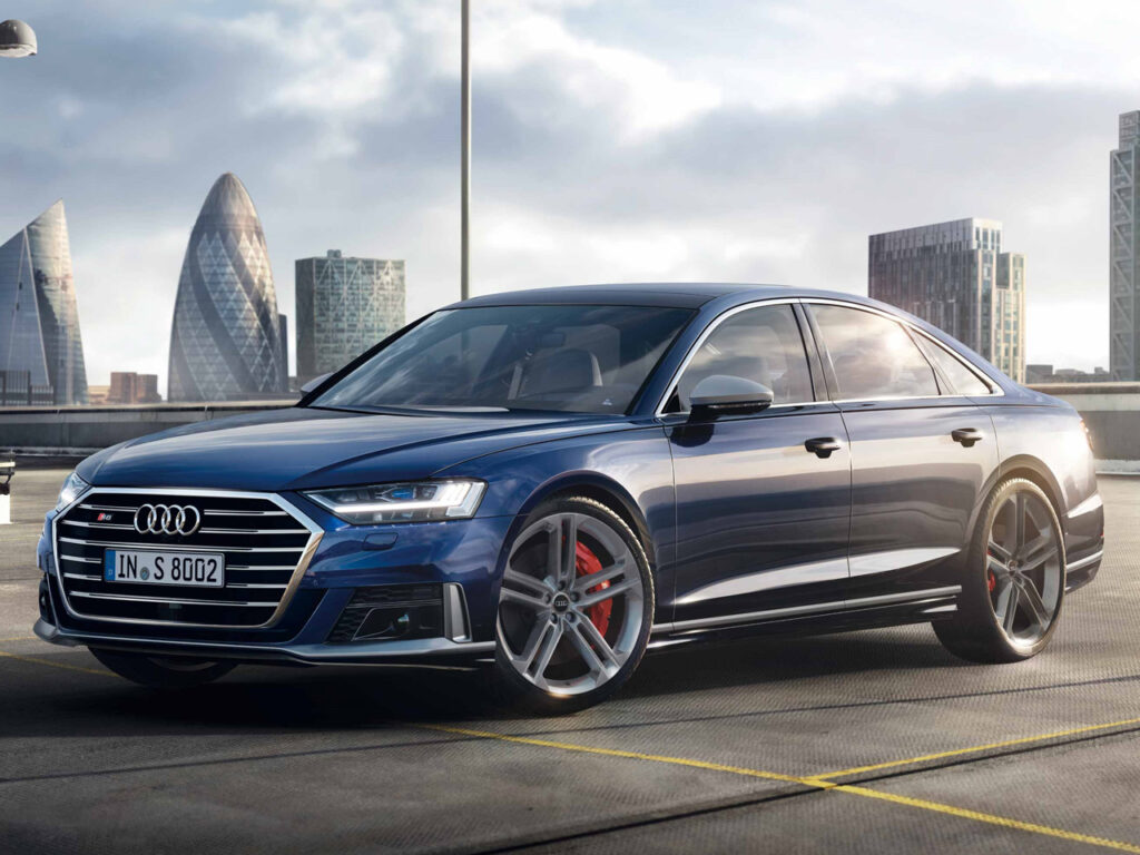 アウディ左ハンドル車種 Audi S8