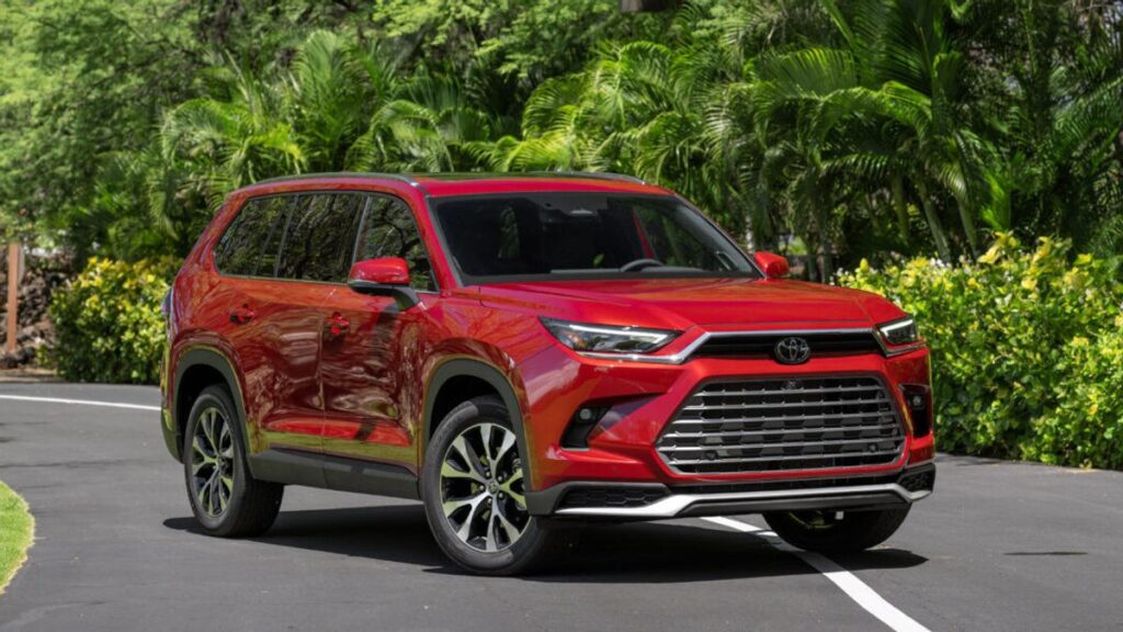 海外専売モデルのフルサイズSUV グランドハイランダー