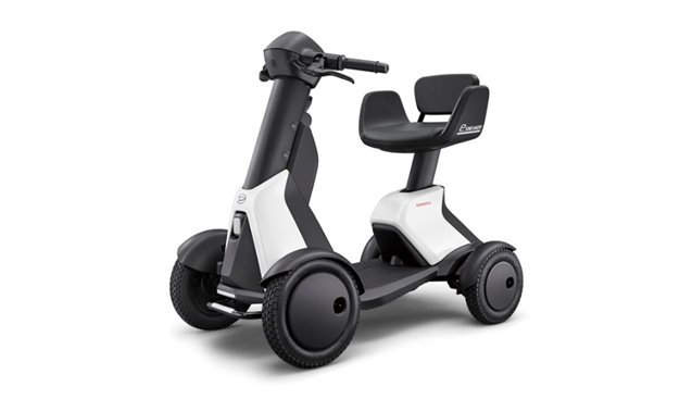 国産車メーカーからラインアップされるクルマ以外の乗り物 e-SNEAKER