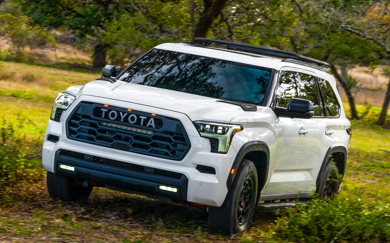 海外専売モデルのフルサイズSUV セコイア