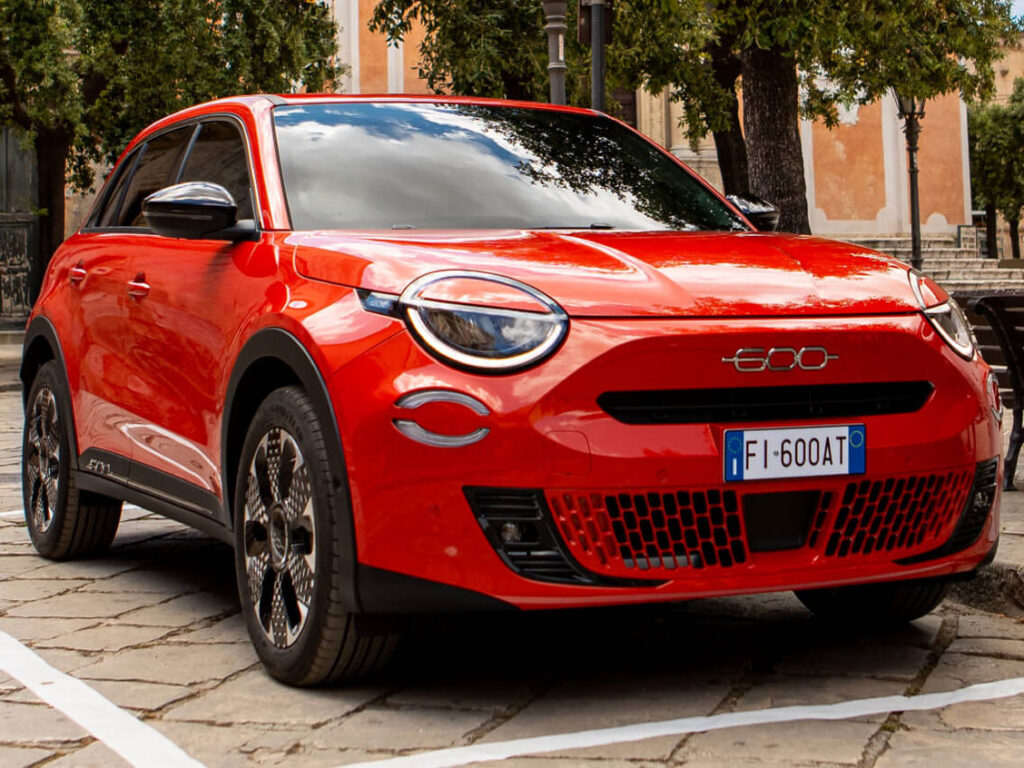 リコール情報2025年10月 フィアット 600