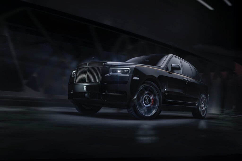 究極のラグジュアリーSUV5選　ブラックバッジカリナン