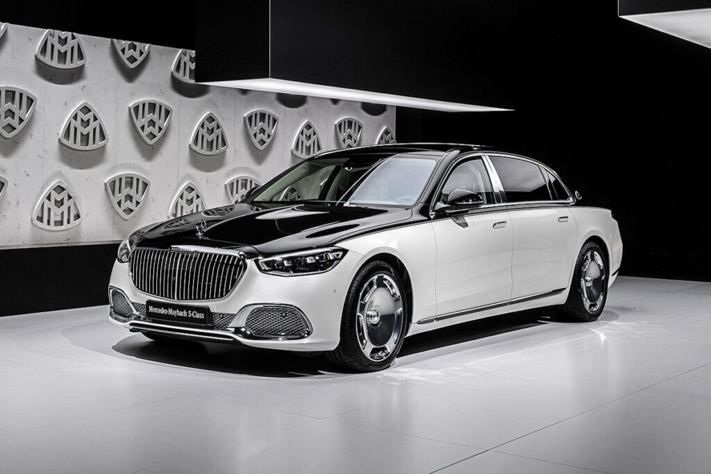 ショーファードリブンの車種 マイバッハSクラス